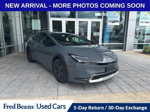 2023 Toyota Prius Prime SE's photo