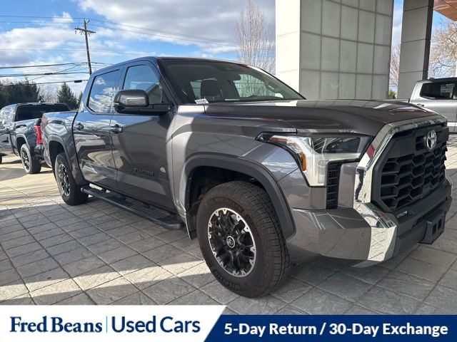 2022 Toyota Tundra SR5 photo 2