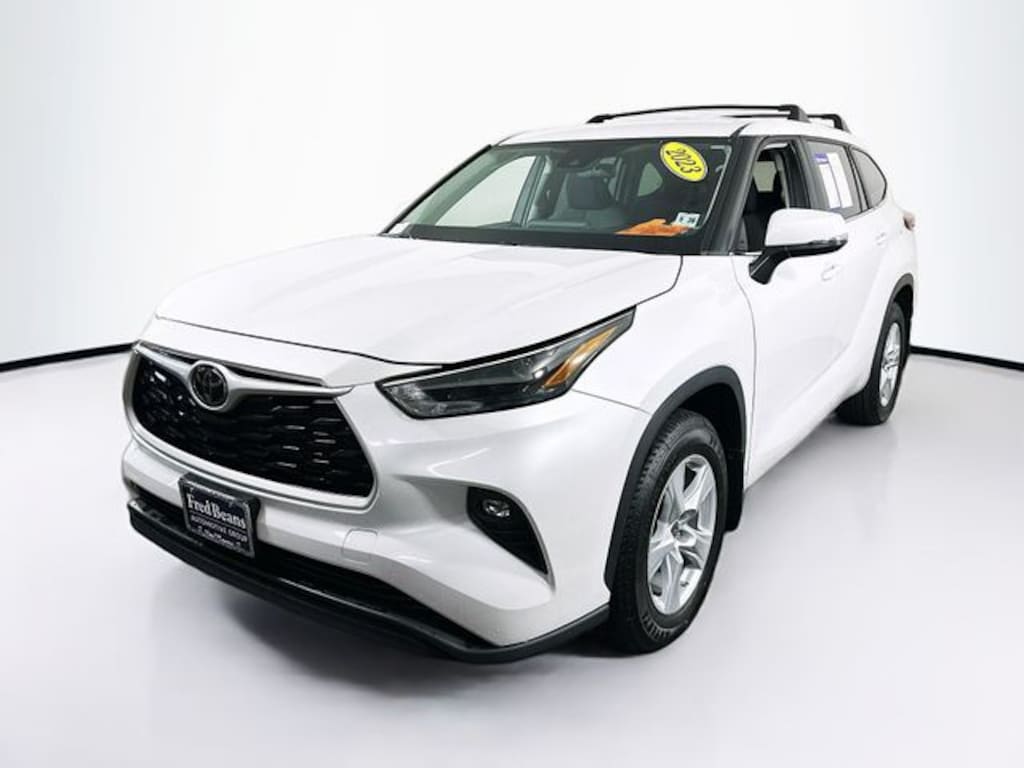 Used 2023 Toyota Highlander SUV