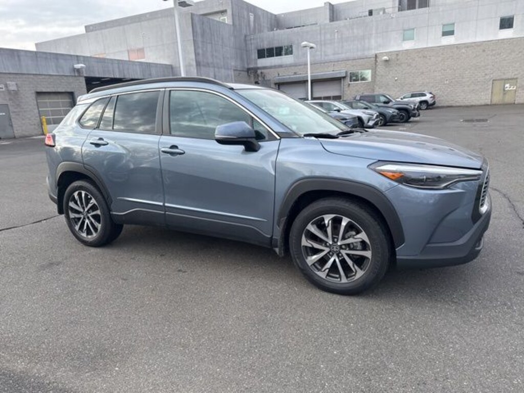 Used 2023 Toyota Corolla Cross XLE SUV