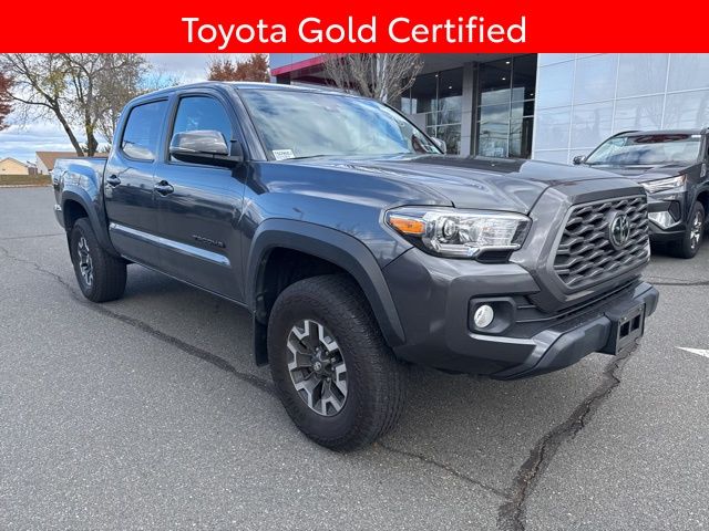 2022 Toyota Tacoma TRD Off-Road V6 photo 2
