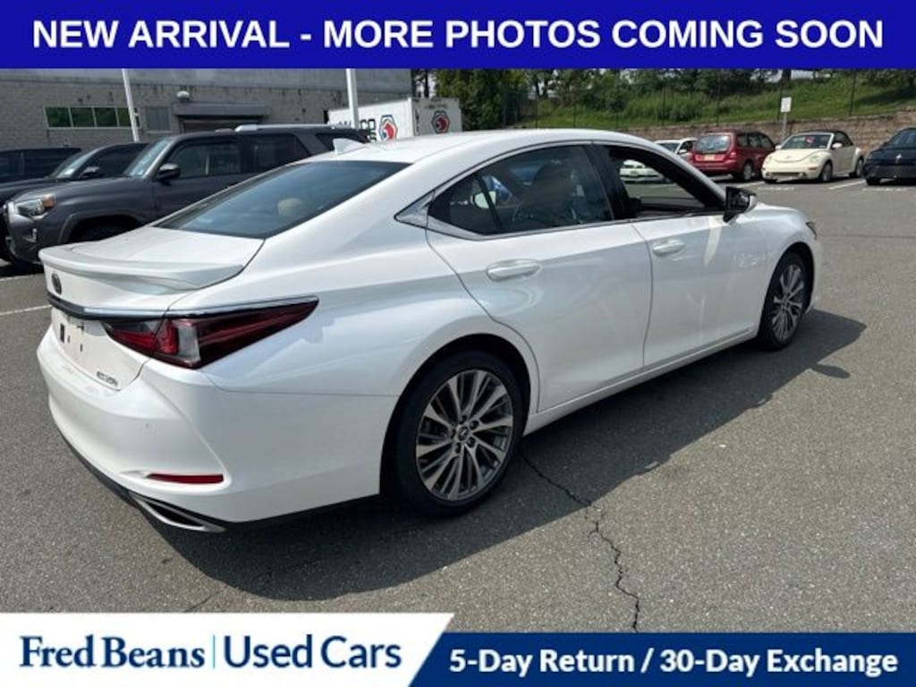 Used 2021 Lexus ES 350 Sedan