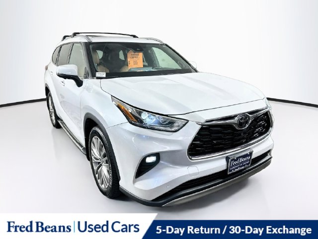 Used 2023 Toyota Highlander Platinum SUV