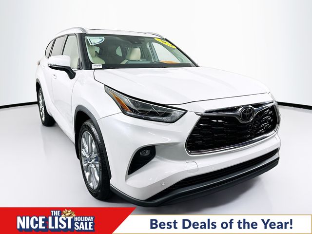 2023 Toyota Highlander Limited's photo
