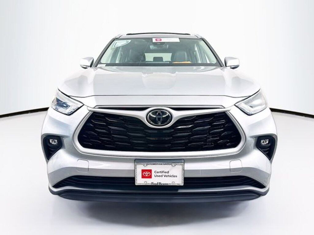 Used 2022 Toyota Highlander XLE SUV