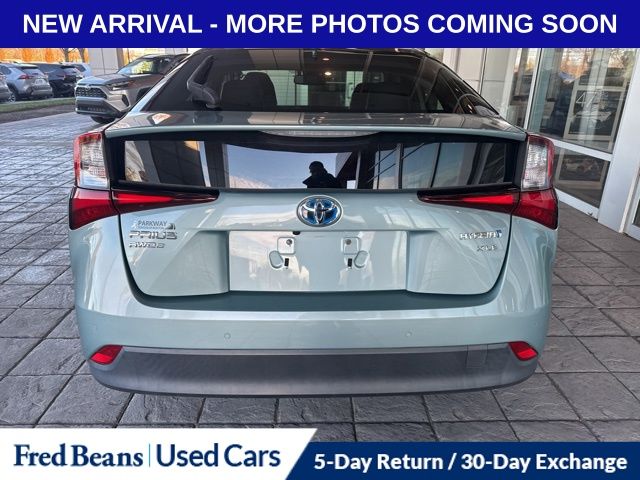 2019 Toyota Prius XLE AWD-e photo 4