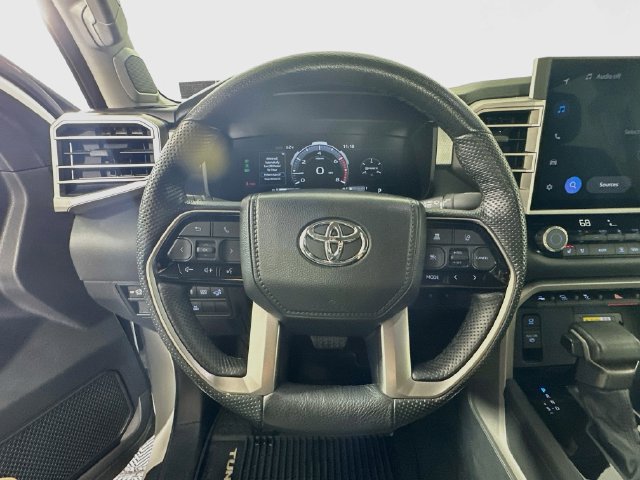 2024 Toyota Tundra Limited - Photo 15