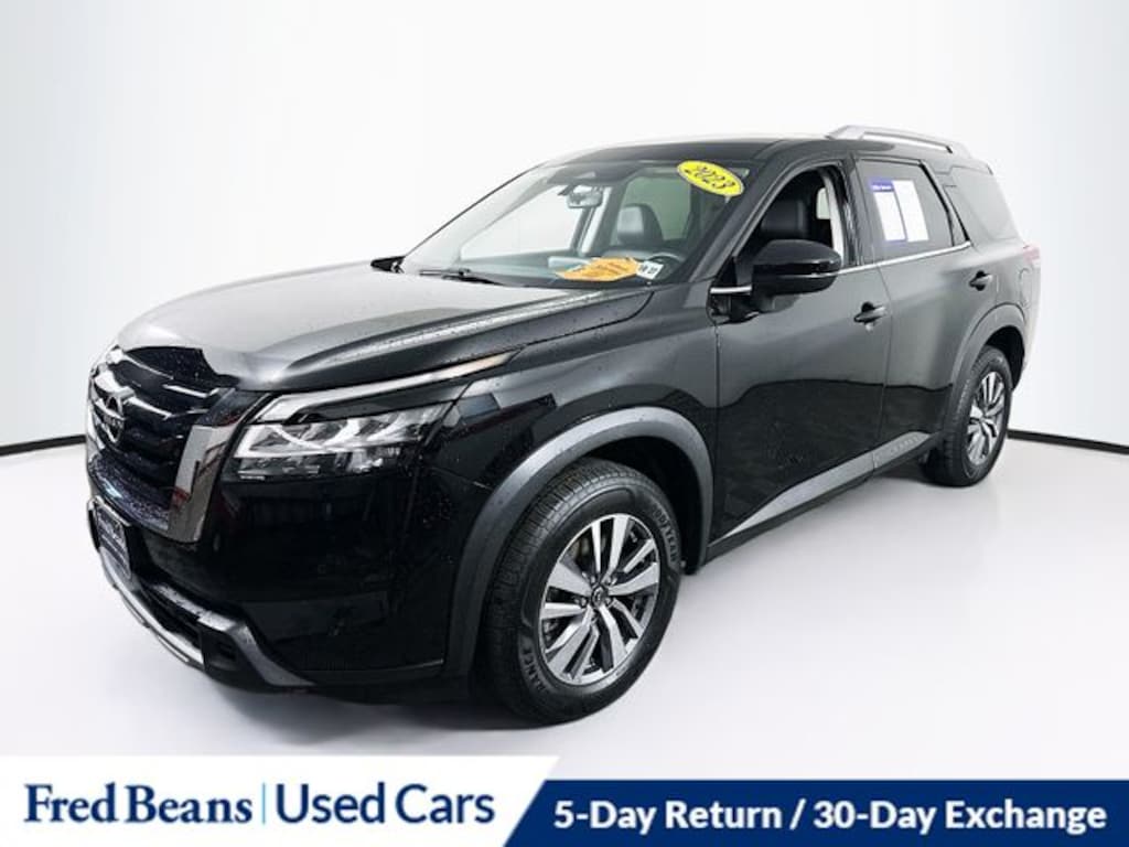 Used 2023 Nissan Pathfinder SL SUV