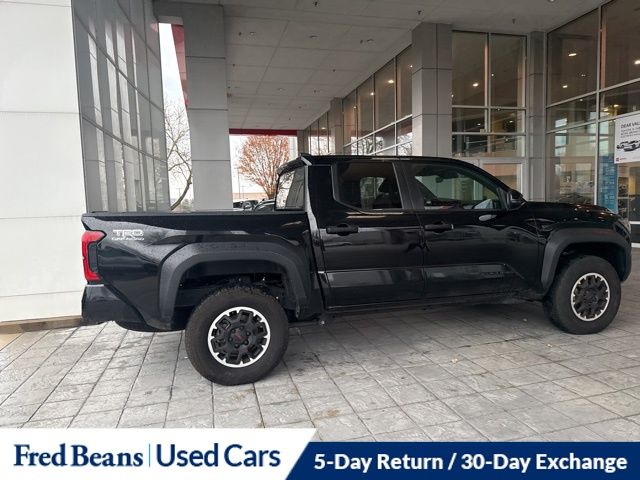 2024 Toyota Tacoma TRD Off-Road photo 4