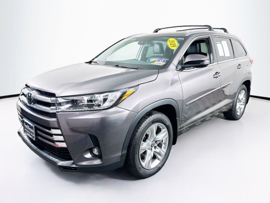 Used 2019 Toyota Highlander Limited V6 SUV