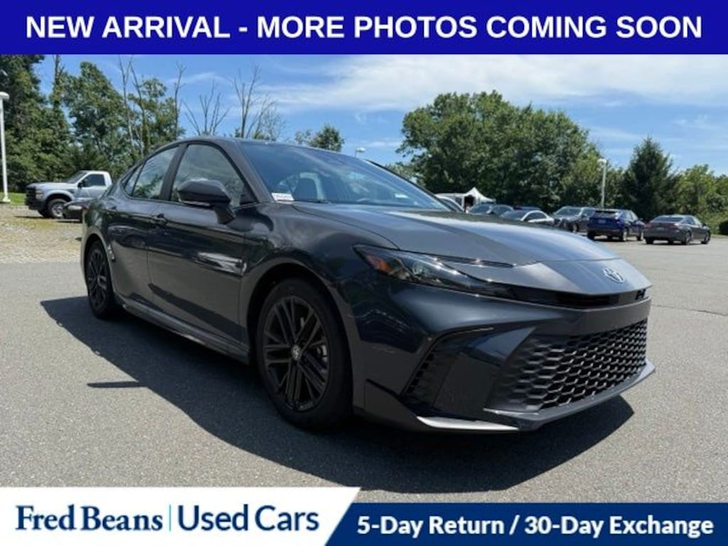Used 2026 Toyota Camry SE Sedan