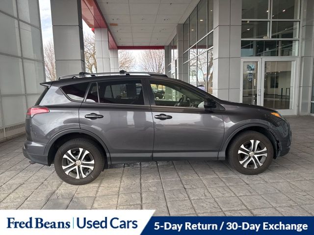 2017 Toyota RAV4 LE photo 2