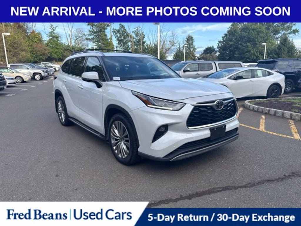 Used 2023 Toyota Highlander Platinum SUV