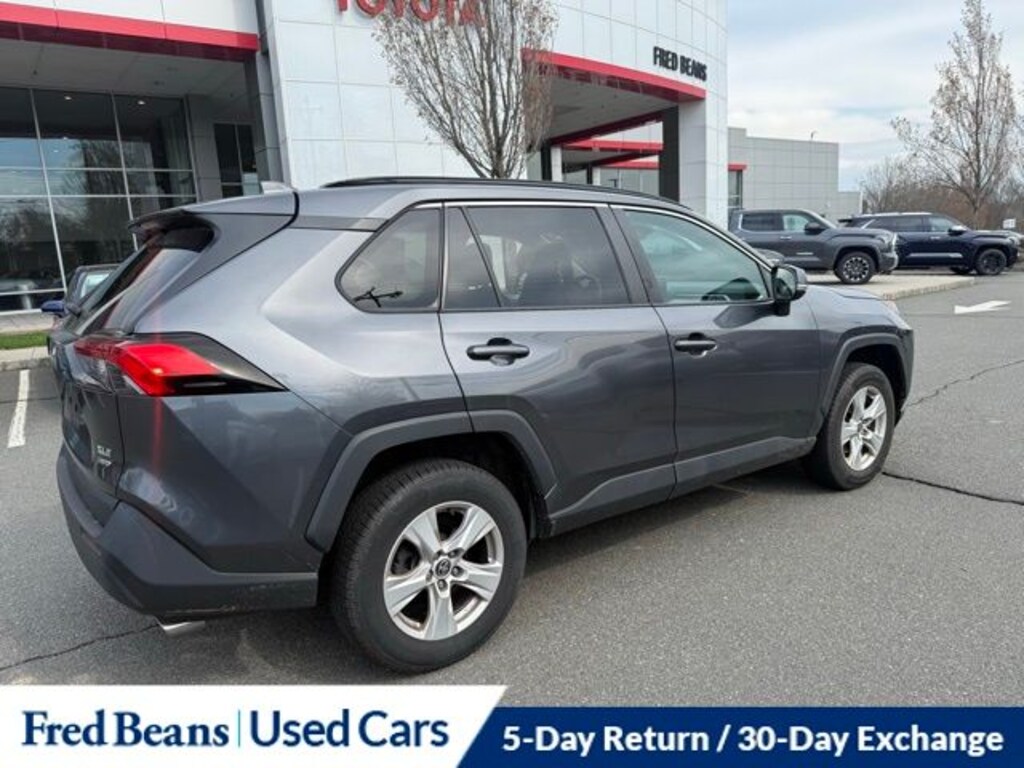 Used 2021 Toyota RAV4 XLE SUV
