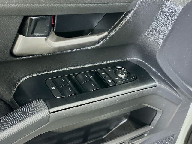 2025 Toyota Tacoma TRD Off Road - Photo 18