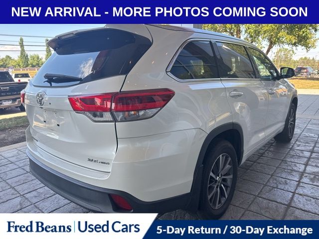 2018 Toyota Highlander XLE photo 2