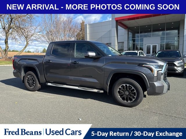 2022 Toyota Tundra SR5 photo 2