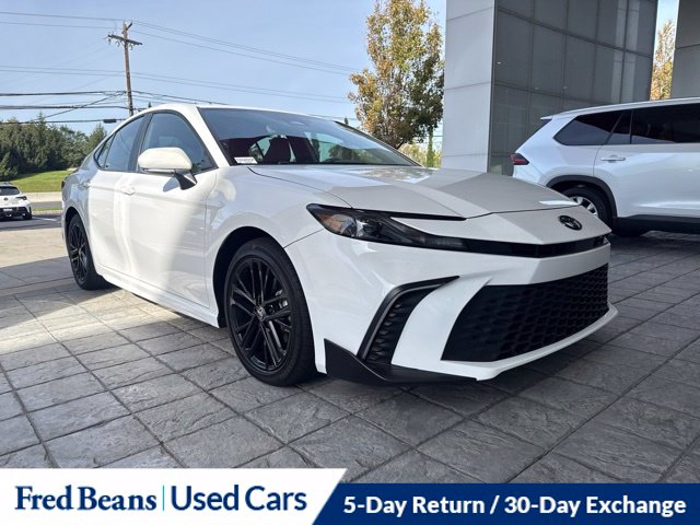 Used 2025 Toyota Camry SE Sedan