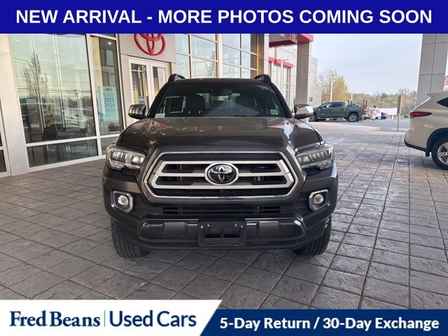 2022 Toyota Tacoma Limited - Photo 8