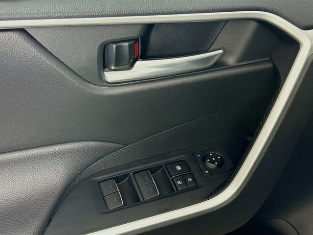 2024 Toyota RAV4 XLE - Photo 22