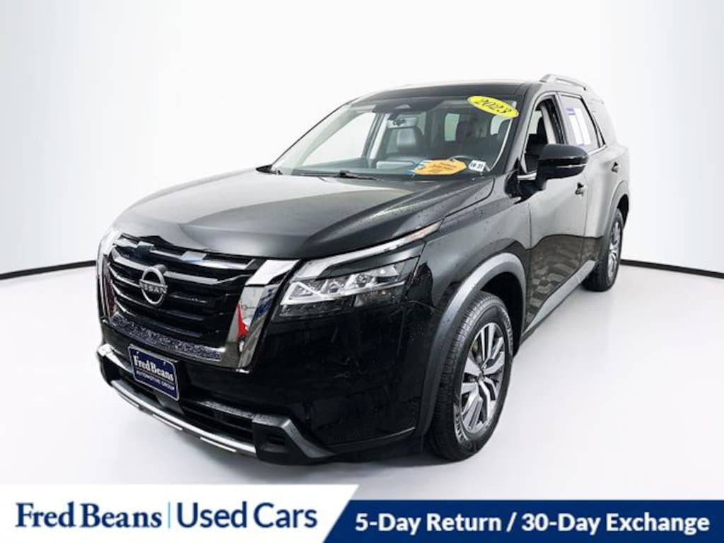 Used 2023 Nissan Pathfinder SL SUV