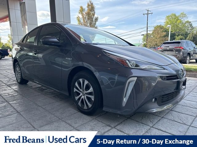 2022 Toyota Prius XLE AWD-e photo 2