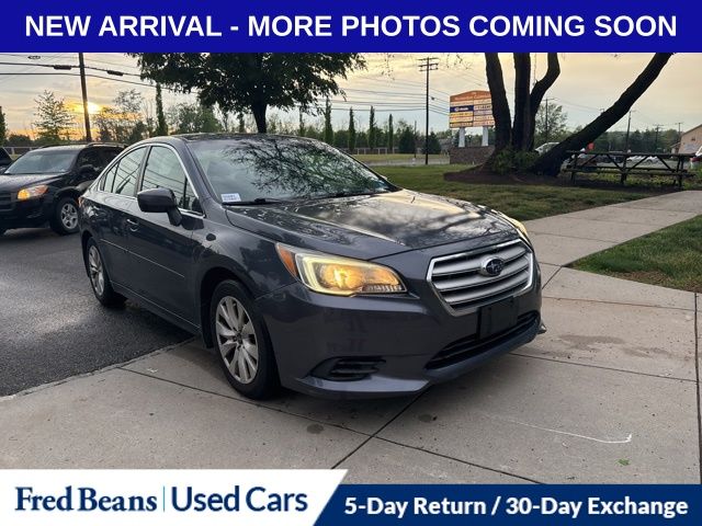 2017 Subaru Legacy 2.5i Premium's photo