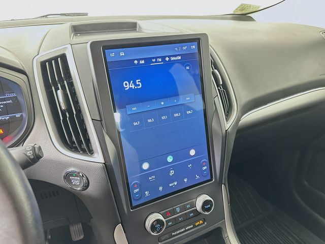 2022 Ford Edge SEL - Photo 13