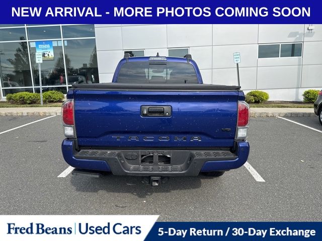 2023 Toyota Tacoma TRD Sport V6 photo 3