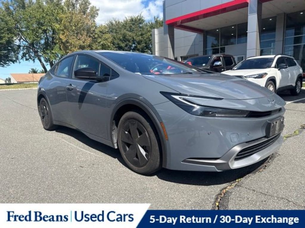 Used 2024 Toyota Prius Prime SE Hatchback