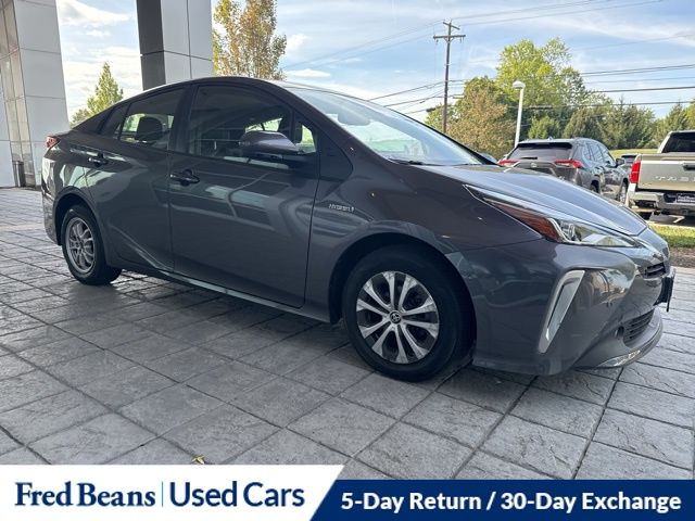 2022 Toyota Prius XLE AWD-e photo 3