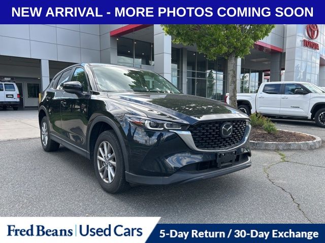 2023 Mazda CX-5 S Select Package Auto AWD's photo