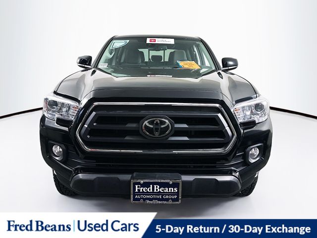 2022 Toyota Tacoma SR5 V6 photo 2