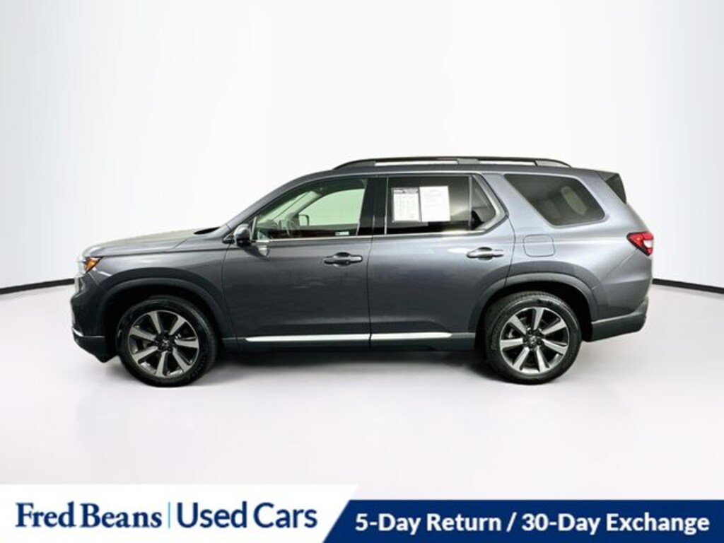 Used 2025 Honda Pilot Elite SUV