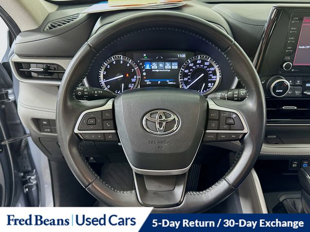 2022 Toyota Highlander XLE - Photo 6