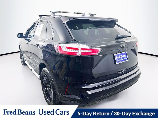 2022 Ford Edge SE photo 3