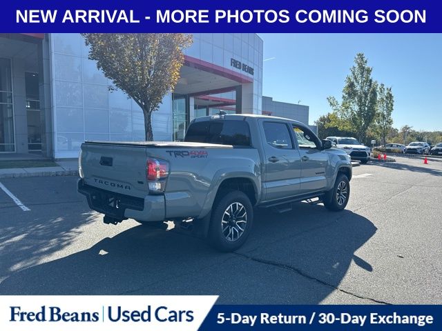 2022 Toyota Tacoma TRD Sport V6 photo 3
