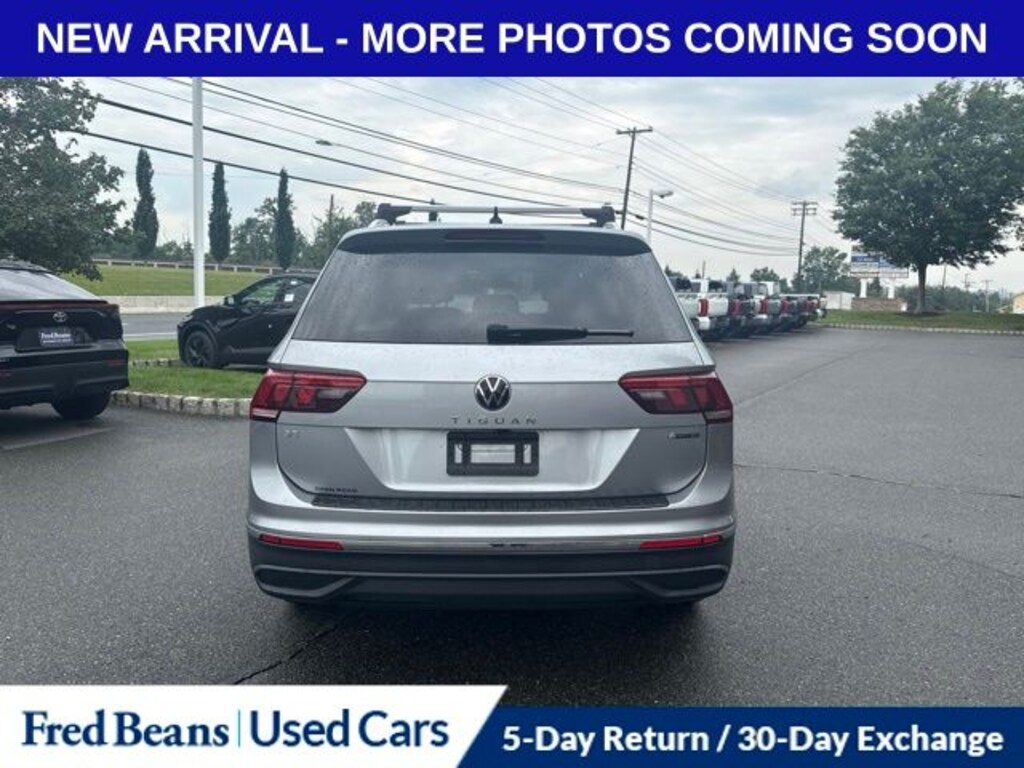 Used 2024 Volkswagen Tiguan 2.0T SE SUV