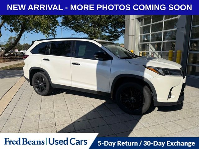 2019 Toyota Highlander SE photo 3