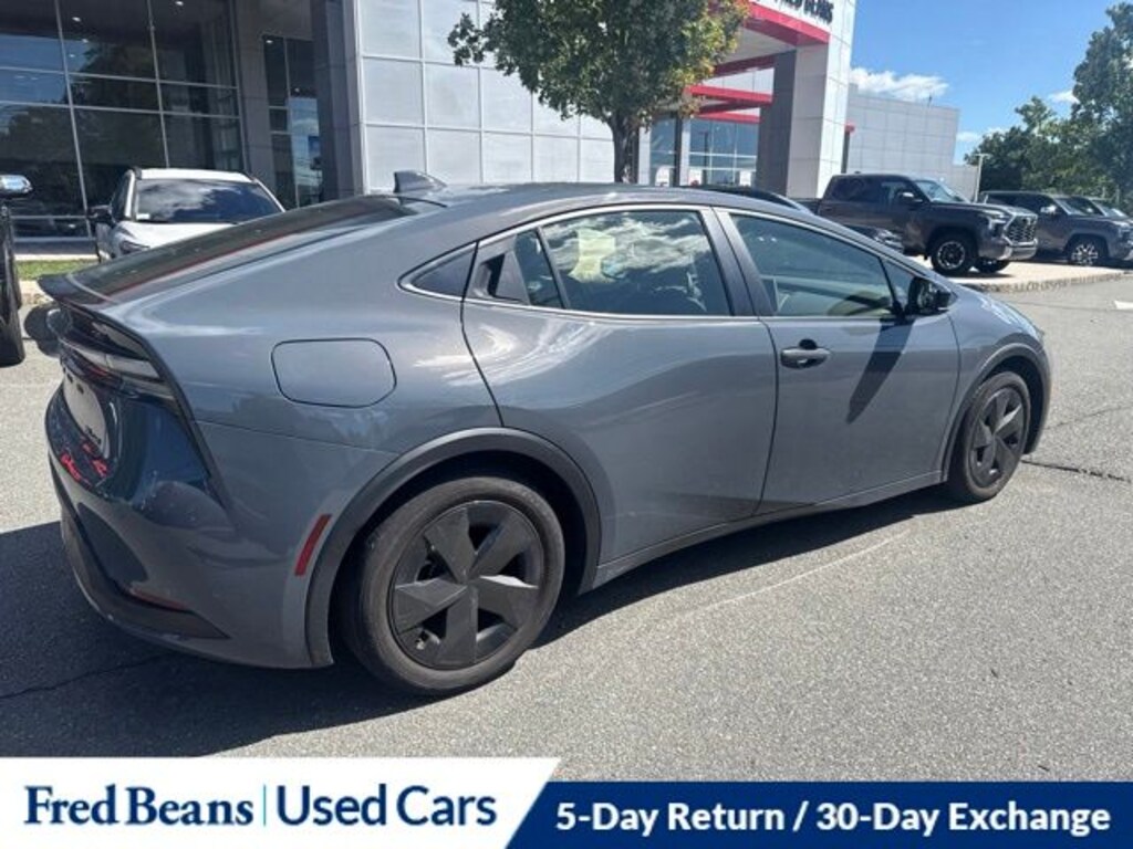 Used 2024 Toyota Prius Prime SE Hatchback