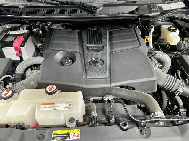 2024 Toyota Tundra Limited - Photo 38