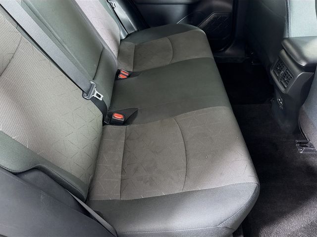 2024 Toyota RAV4 XLE - Photo 38