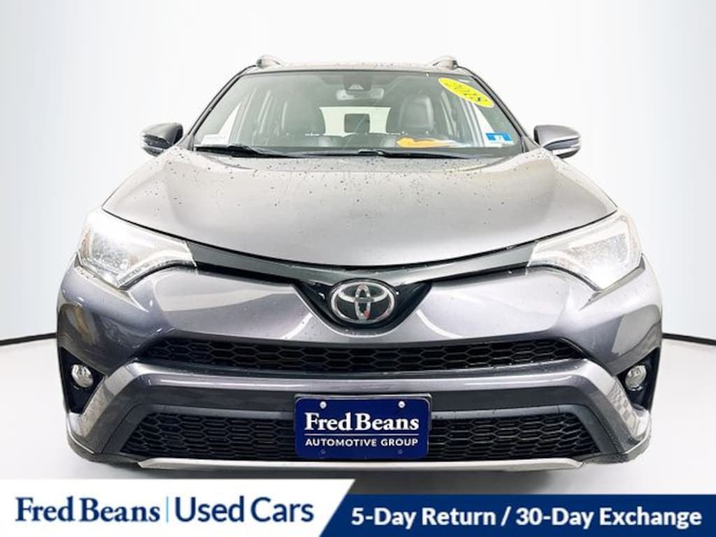 Used 2018 Toyota RAV4 SE SUV