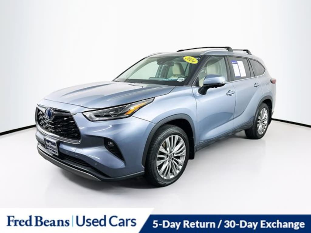 Used 2024 Toyota Highlander Hybrid Platinum SUV