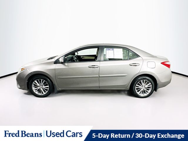 2014 Toyota Corolla LE Plus photo 2