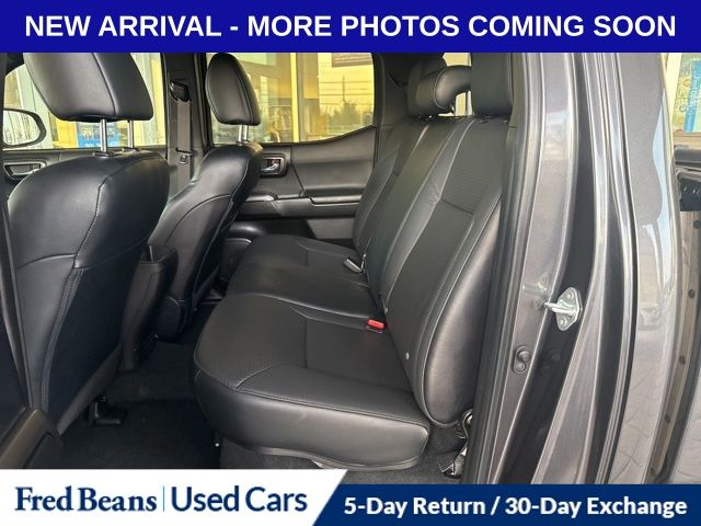 2022 Toyota Tacoma Limited - Photo 11