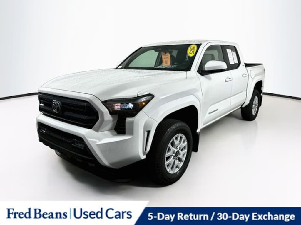 Used 2025 Toyota Tacoma SR5 Truck Double Cab