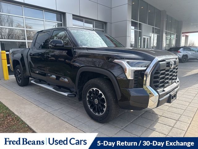 2022 Toyota Tundra SR5 photo 2
