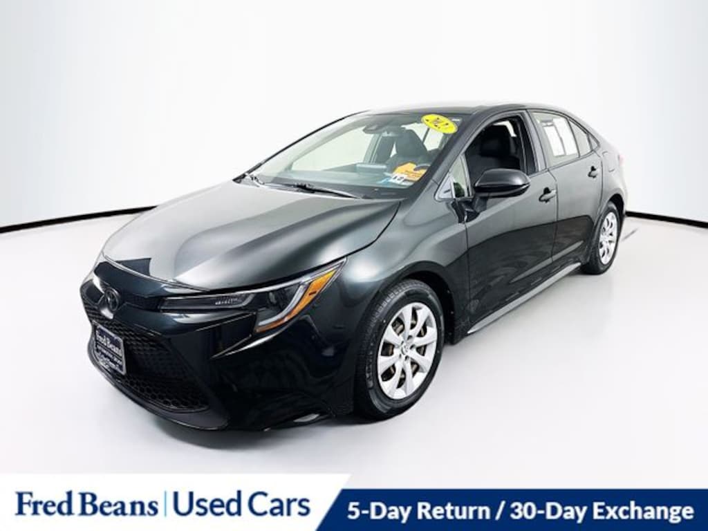 Used 2022 Toyota Corolla LE Sedan