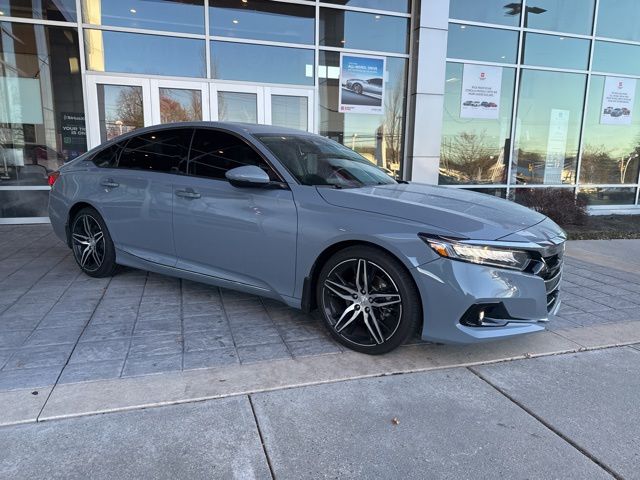2021 Honda Accord Touring 2.0T photo 3